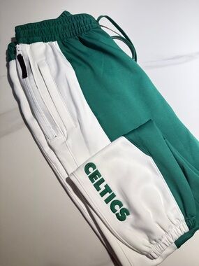 Boston Celtics Nike 2023/24
Authentic Showtime Pants -
Kelly Green/White
Size L